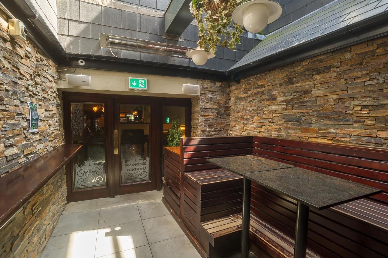 The Carraig Hotel Carrick on Suir Bagian luar foto