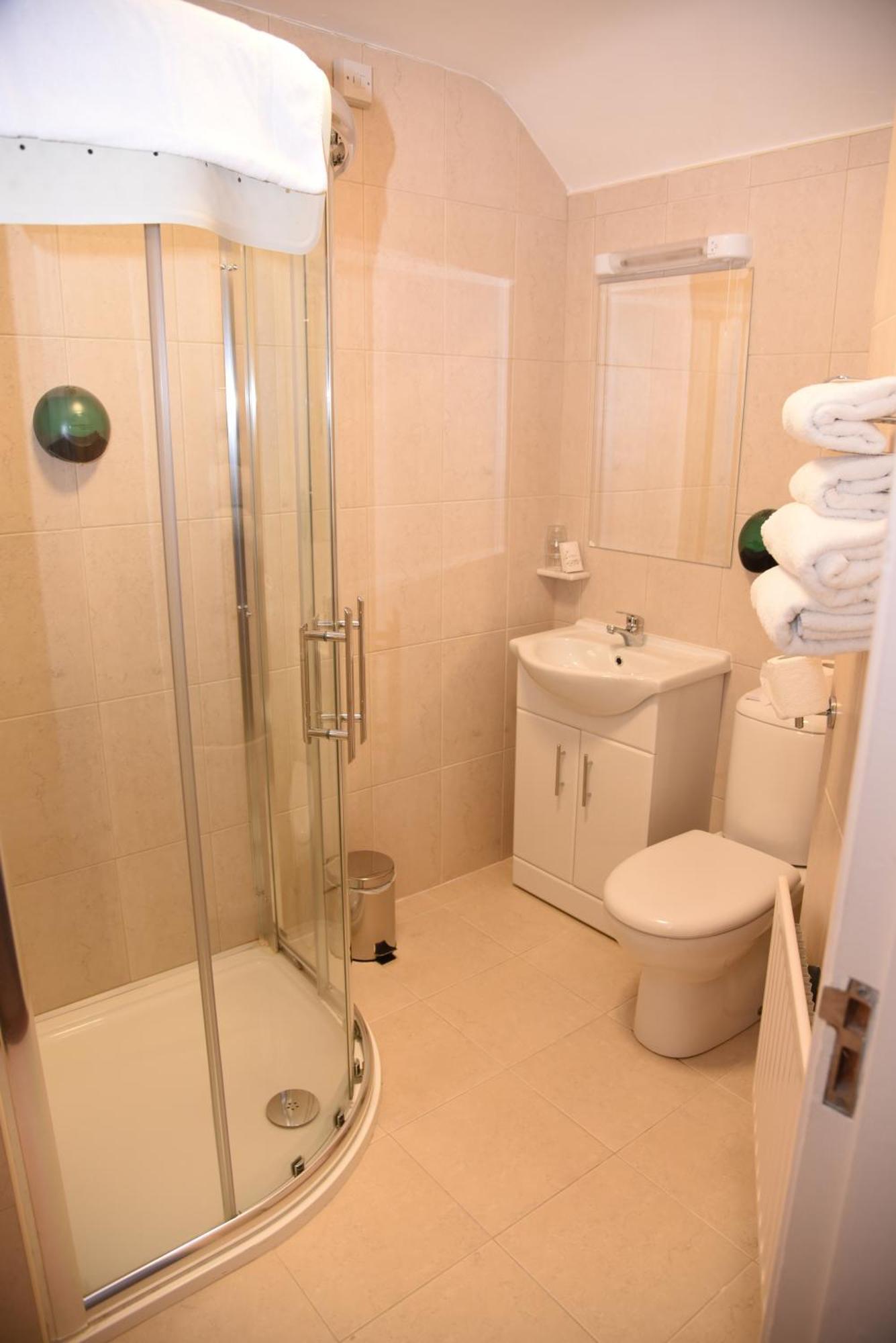 The Carraig Hotel Carrick on Suir Bagian luar foto